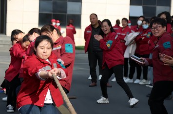 奮進(jìn)新時(shí)代 巾幗綻芳華丨3.8婦女節(jié) 我們這樣過！